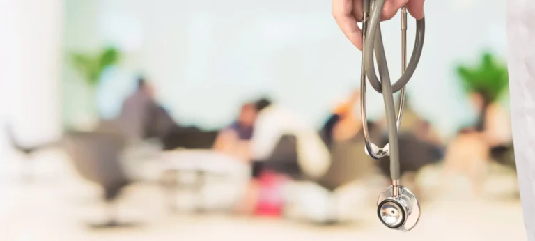 سلبيات الذكاء الاصطناعي في الطب