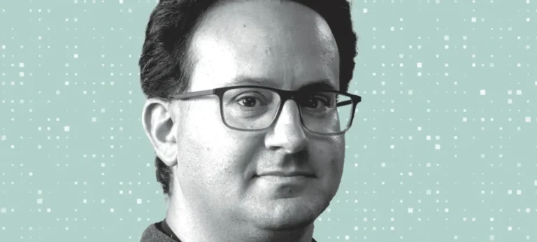 Kaplan يتوقع استبدال الفيزيائيين النظريين بالذكاء الصناعي