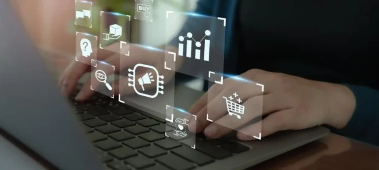 إدارة مواقع التواصل الاجتماعي