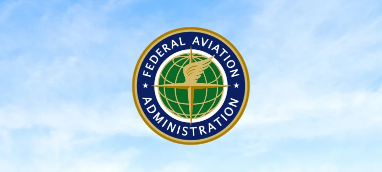 FAA تطلق SMART بالذكاء الاصطناعي لتقليل تأخيرات الرحلات